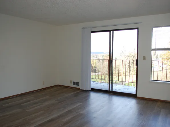 108 Kensington Ave S #4, Kent, WA 98030