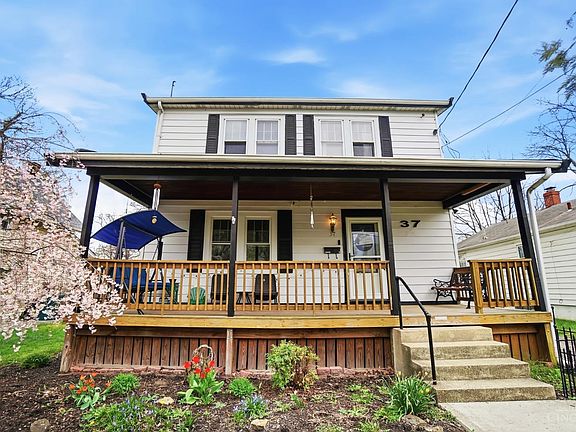 2nd image of 37 Hereford St