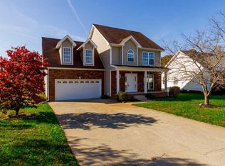 1570 Autumn Dr, Clarksville, TN 37042