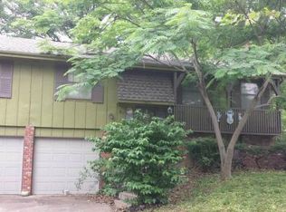 1604 S Kenwood St, Olathe, KS 66062