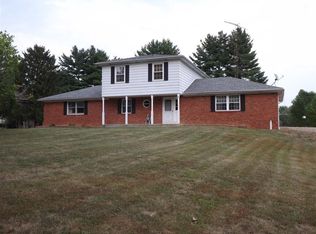 4570 S Robinson Pl, West Terre Haute, IN 47885