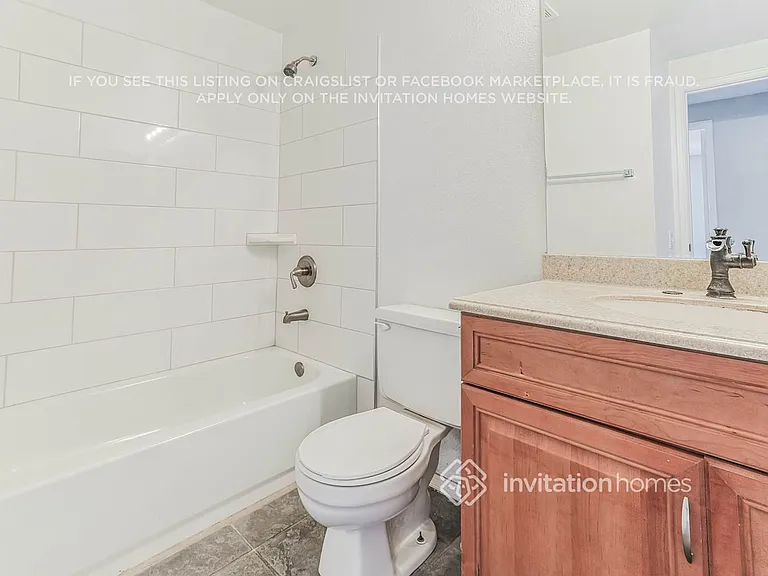 1616 W Los Arboles Pl — Photo 14