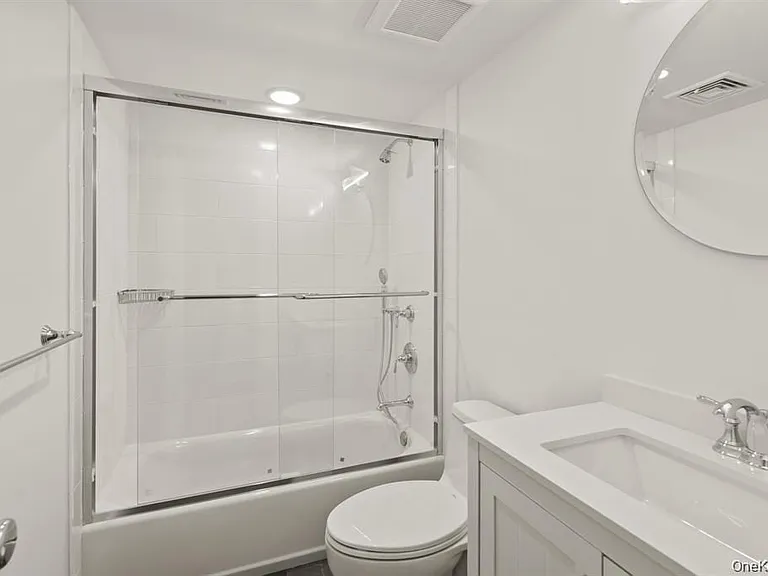 31 Maple Ave — Photo 13