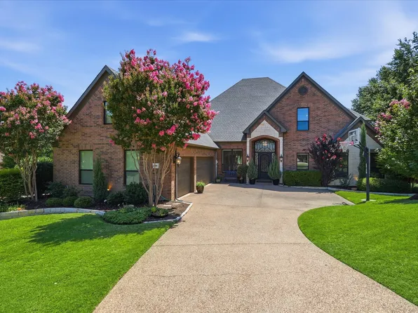 3200 Village Crest Ct, Flower Mound, TX 75022