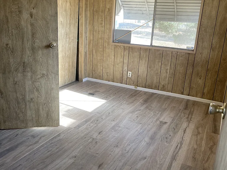 Bedroom #01