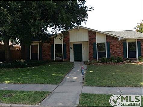 1st image of 419 Cambria Dr
