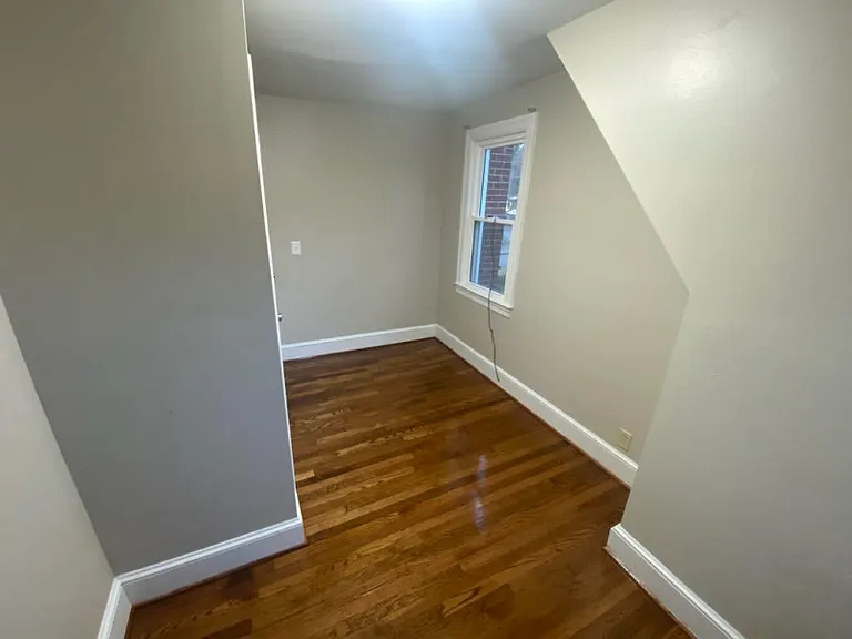 843 Hundley St #B — Photo 6