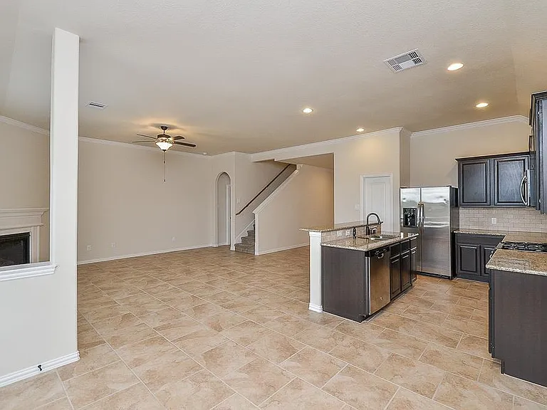 9411 Sparrow Creek Ct — Photo 11