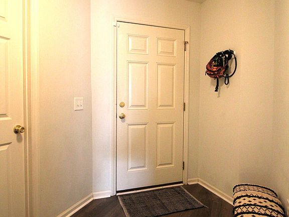 2nd image of 1208 Wyngate Drive