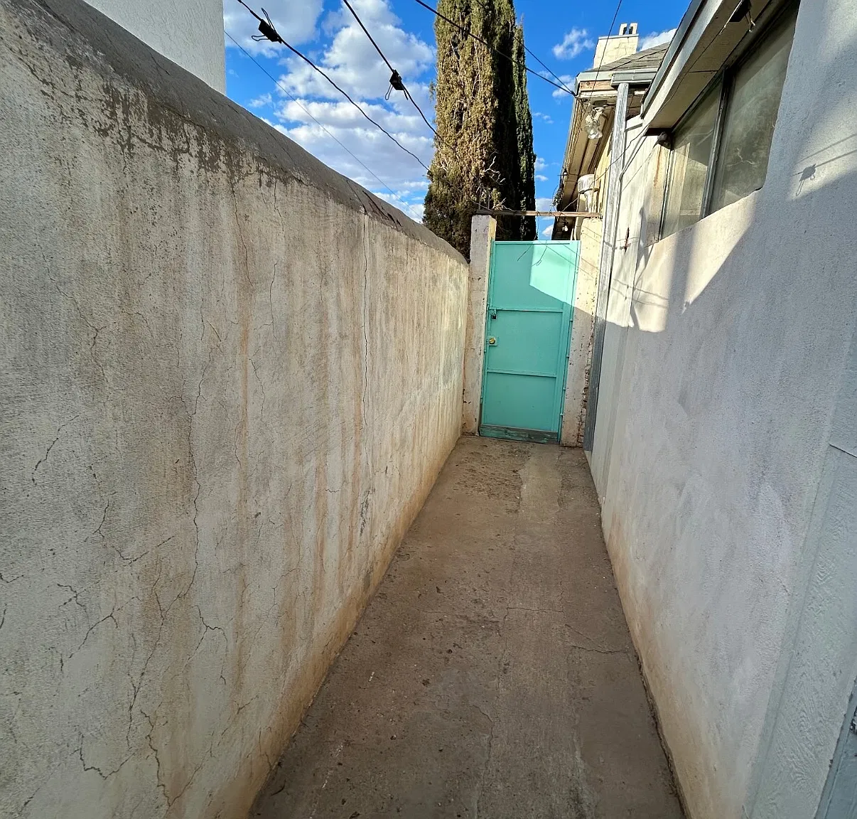 Studio, 650 sqft, $700 — Photo 2