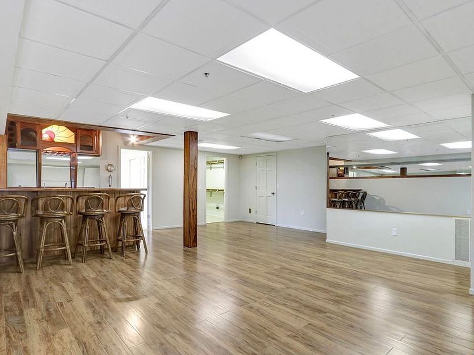 1st image of 13640 Windward Cir