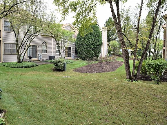 5th image of 3166 Carriage Way Dr