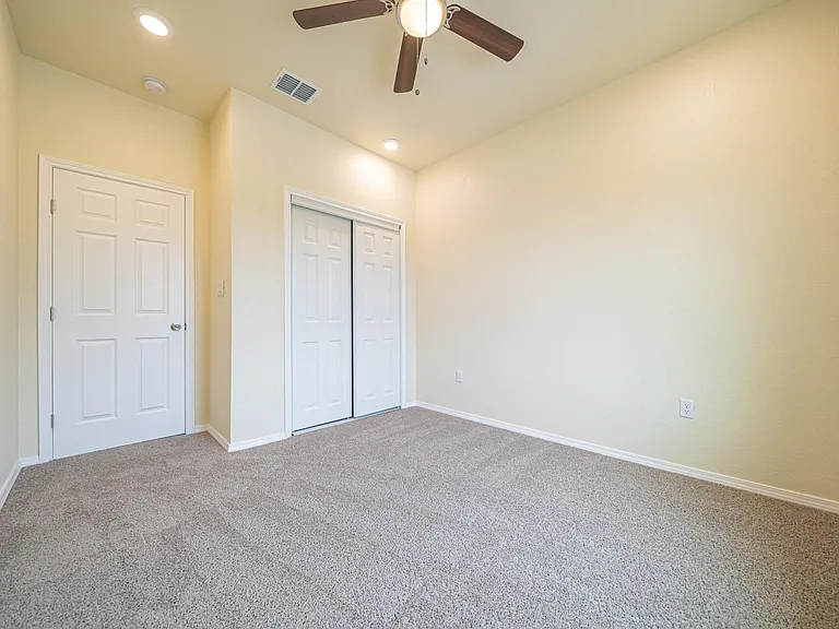 208 Bargas St — Photo 13