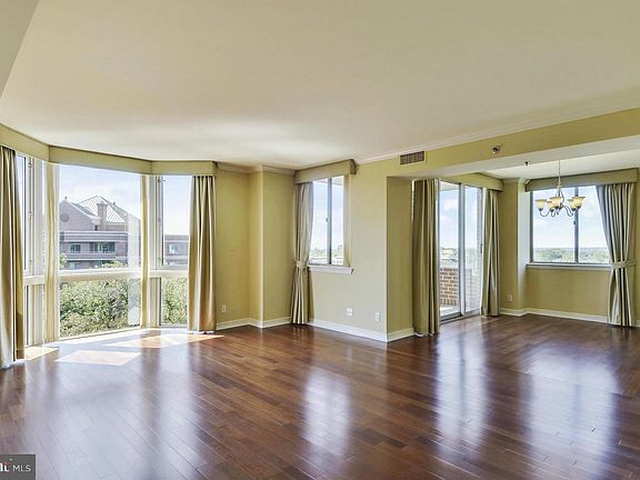4th image of 5809 Nicholson Ln APT 1001