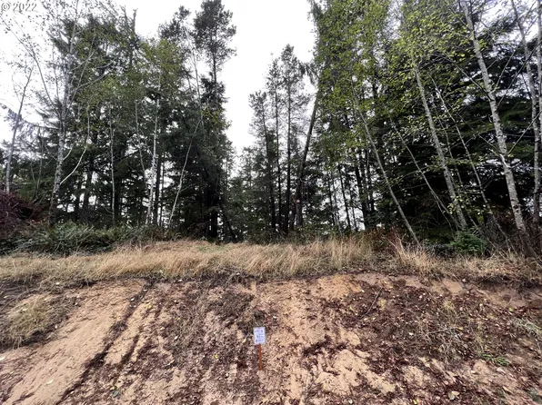 Little Woahink Dr #5, Florence, OR 97439