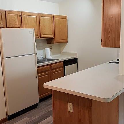3rd image of 35897 Westminister Ave
