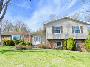 419 N Adams St, Versailles, IN 47042