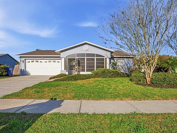 2nd image of 4205 Tall Oak Ln