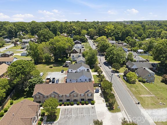 4th image of 806 Maupin Ave