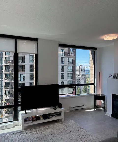 1003 Burnaby St #1404 — Photo 5