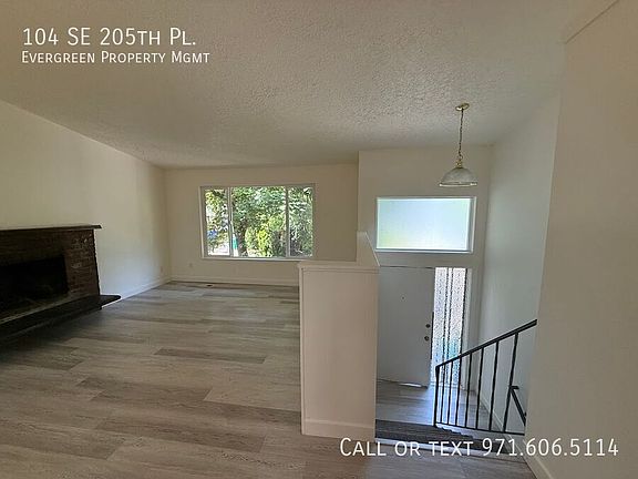 2nd image of 104 SE 205th Pl