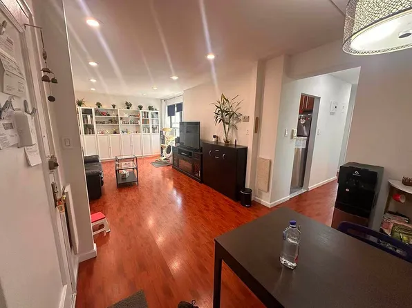 139-15 28th Rd APT 6G, Flushing, NY 11354