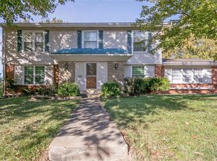 1319 Prince Albert Dr, Saint Louis, MO 63146