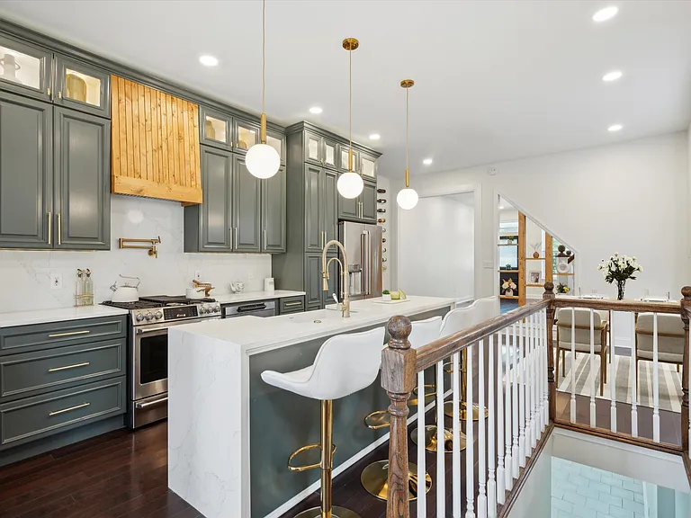 4911 Warrington Ave — Photo 58