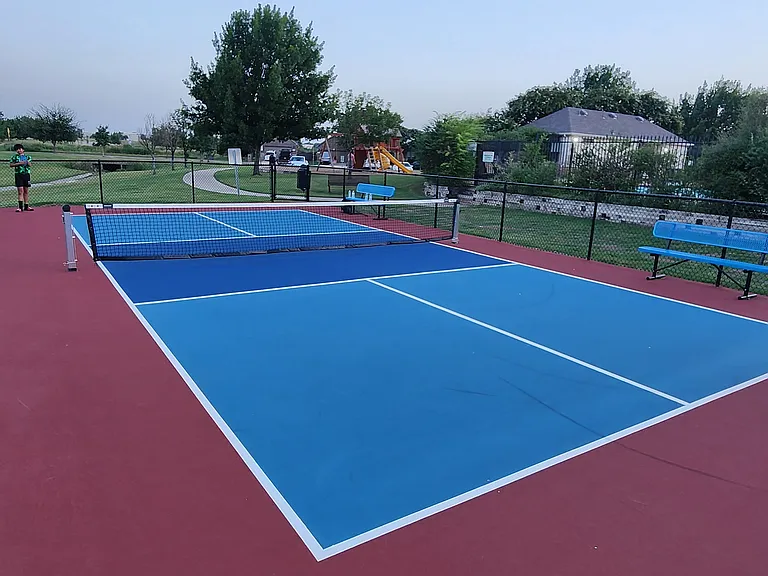 8828 Valley River Dr — Photo 24
