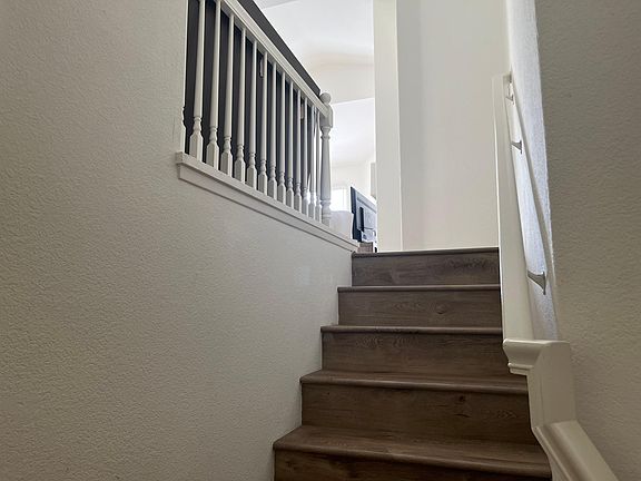 3rd image of 11893 Spruce Run Dr APT A