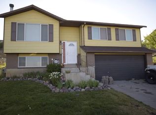 229 Vistaridge Cir, Evanston, WY 82930
