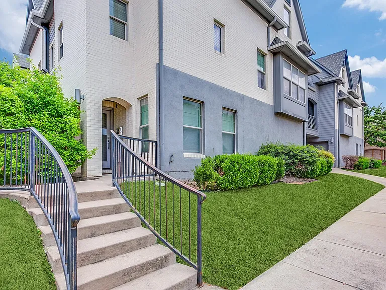 3428 Rosedale Ave #D — Photo 12