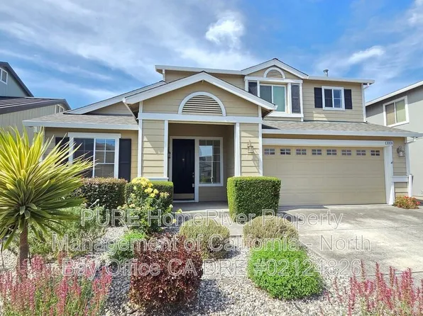 8036 Mason Dr, Rohnert Park, CA 94928