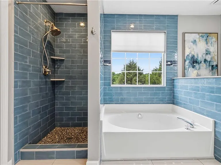 405 Plantation Way — Photo 26
