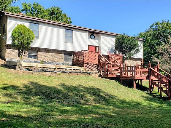5th image of 62 Sunrise Dr