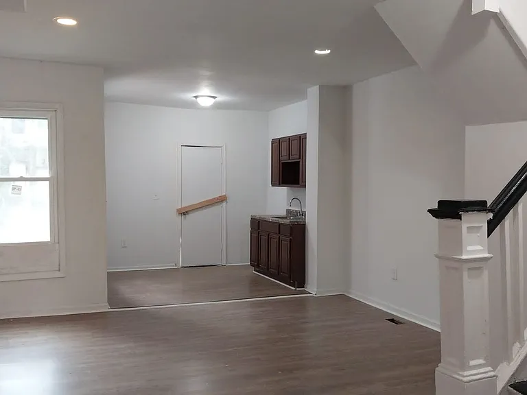 3015 Rayner Ave — Photo 10
