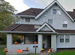 124 Longview Ter, Rochester, NY 14609