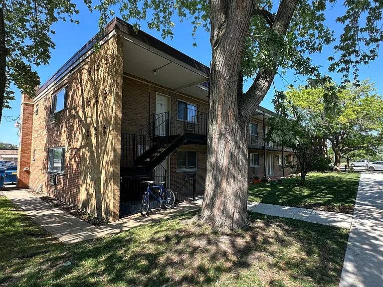8506 Waukegan Rd #12 — Photo 3