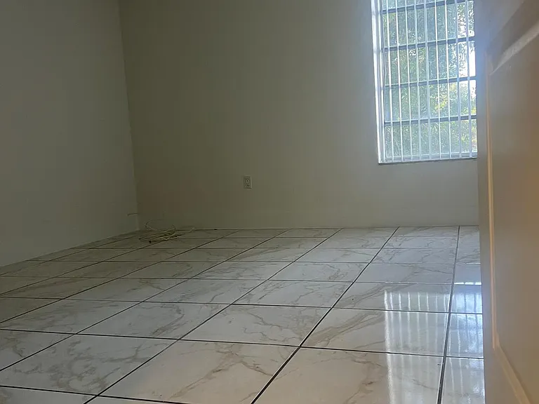 8850 Fontainebleau Blvd #303 — Photo 9