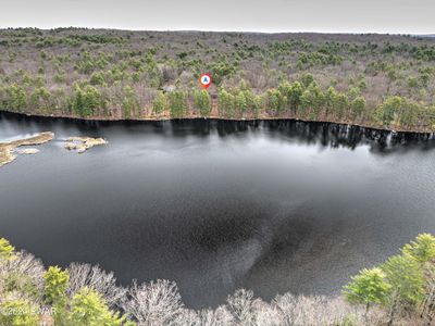 195 Water View Dr, Hawley, PA, 18428