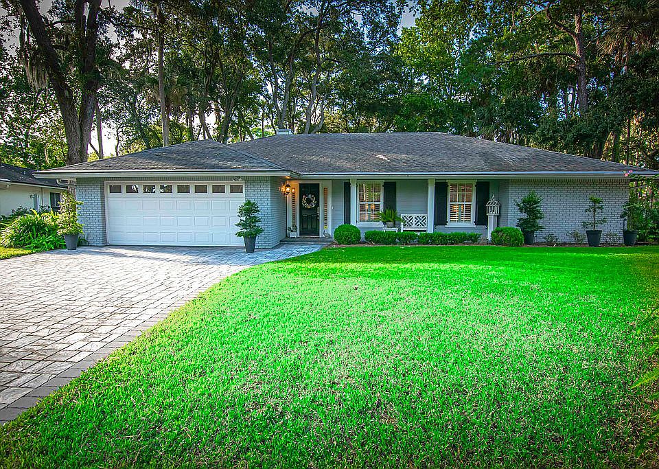 1st image of 103 Palmera Ct