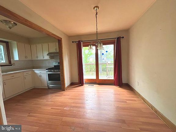 4th image of 304 Blackfoot Trl
