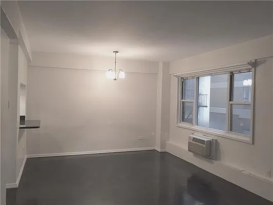 Rented by R New York | media 13