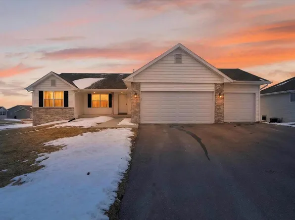 3709 Prairie Falcon Pass, Beloit, WI 53511