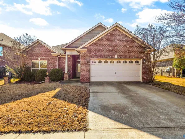 111 Wolf Creek Trl SW, Huntsville, AL 35824