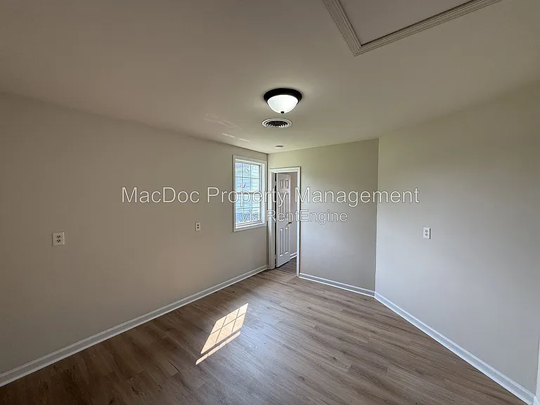 209 Hamilton St #A — Photo 13