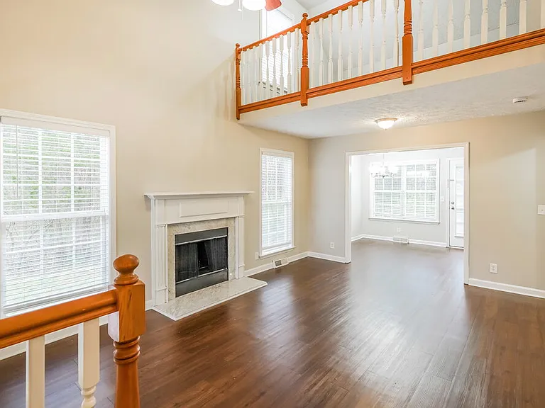 208 Painter Dr — Photo 4