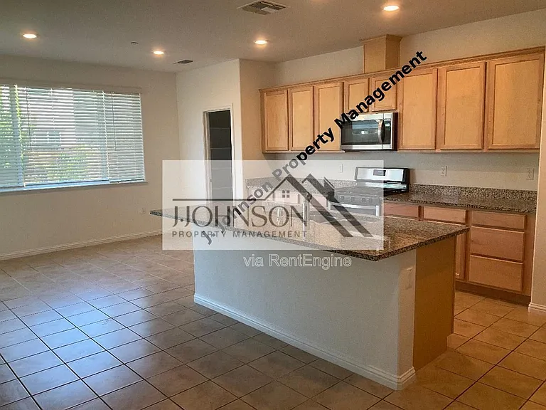 2717 Rabbit Hollow Dr — Photo 16
