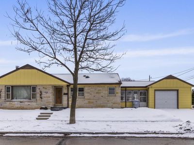 5701 West Stack DRIVE, Milwaukee, WI, 53219