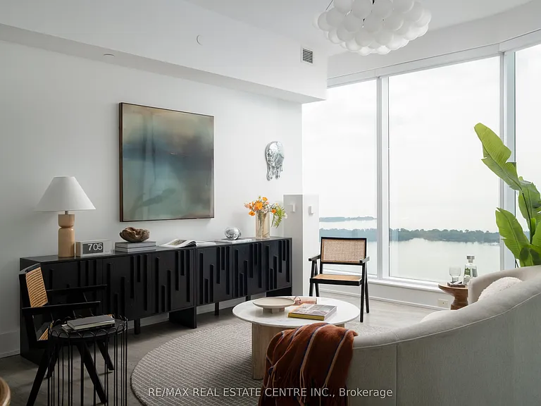 10 York St #6210 — Photo 4